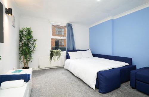 Sheffield City Centre Apartment | Quirky Flat in the City Hub