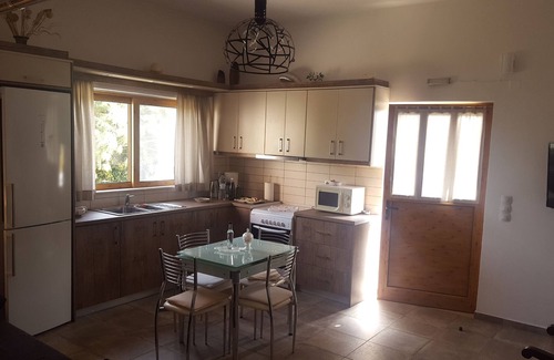 Kefalas Apartment | Quite and Relax Holidays