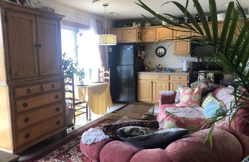 Kitty Hawk House | QUITE COUPLES GETAWAY 2 MIN WALK TO BEACH WALK TO RESTAURANTS W/LIVE MUSIC