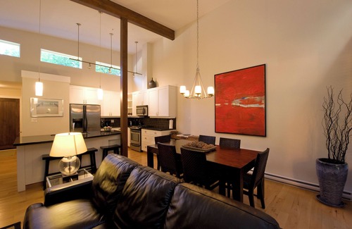 Regional District of Nanaimo Cottage | Quite Forest Cottage Next to Rathtrevor Beach