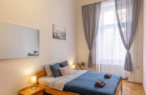Belso-Ferencvaros Apartment | Ráday Corner Apartment