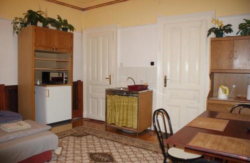 Miskolc Apartment | Régiposta Apartman