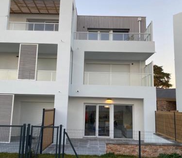 Quiberon Apartment | Résidence à 350 mètres de la grande plage chez Lena
