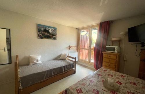 Les Deux Alpes Apartment | Résidence Andromede - Studio cabine familial avec balcon MAE-5301