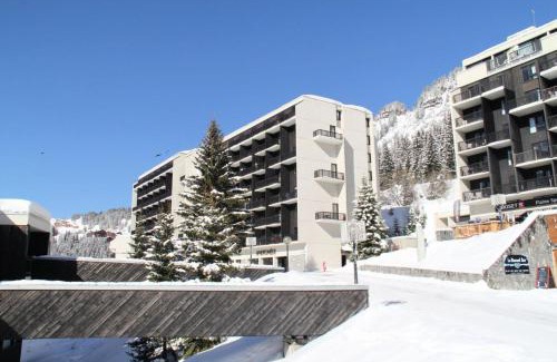 Flaine Apartment | Résidence Andromede - Studio lumineux avec casier à ski · Proche des pistes · Balcon MAE-7403