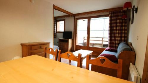 Puy-Saint-Vincent Apartment | Résidence Dame Blanche - DBA217 - APPT 1 CHAMBRE + CABINE - BALCON - 6 PERSONNES - Secteur 1800 MAE-2044