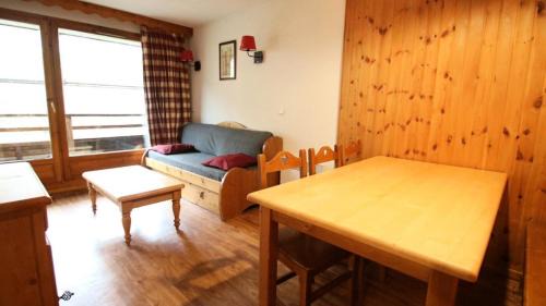 Puy-Saint-Vincent Apartment | Résidence Dame Blanche - DBA217 - APPT 1 CHAMBRE + CABINE - BALCON - 6 PERSONNES - Secteur 1800 MAE-2044