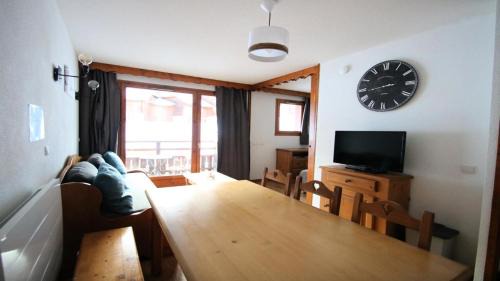 Puy-Saint-Vincent Apartment | Résidence Dame Blanche - DBA206 - APPT 1 CHAMBRE + CABINE - BALCON - 6 PERSONNES - Secteur 1800 MAE-8424