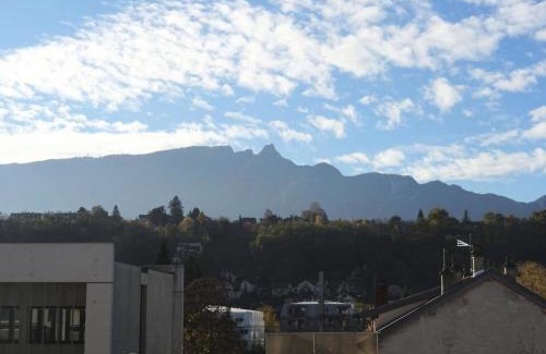 Aix-les-Bains City Center Apartment | Résidence Le Comte Vert - Dans quartier annimé, studio proche de la gare ! MAE-7294