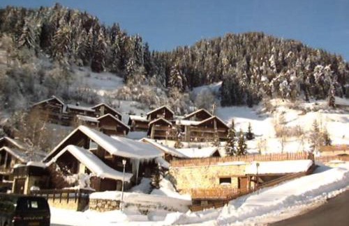 Champagny-en-Vanoise Apartment | Résidence Les PrimevÈres - Studio pour 4 Personnes MAE-3339