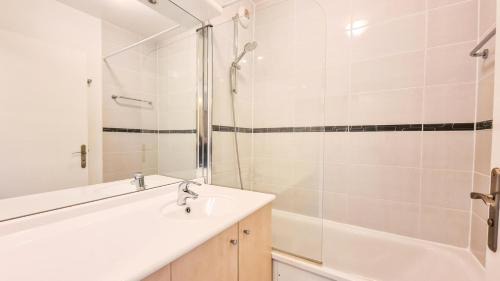 Flaine Apartment | Résidence Les Pleiades - Appartement confortable avec cabine · Centre station · Balcon · Parking couvert MAE-7366