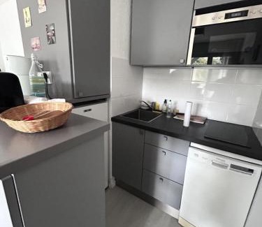 Trouville-sur-Mer Apartment | Résidence Les Tamaris - maeva Home - Studio + coin cabine vue mer 3 personnes - Sélection MAE-5533