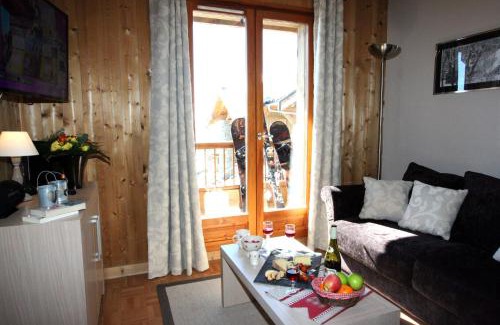 Fontcouverte-la-Toussuire Apartment | Résidence Néméa Les Chalets Des Cîmes
