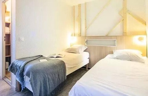 Bergers Apartment | Résidence Pierre & Vacances Les Bergers **** - Apartment 6 people - 1 bedroom + 1 sleeping area - Renovated