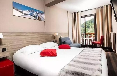 Bergers Apartment | Résidence Pierre & Vacances Les Bergers **** - Apartment sleeps 6 - 1 bedroom + 1 sleeping area - South facing - Renovated