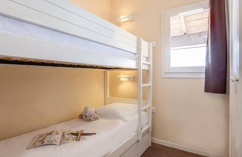 Valmeinier Apartment | Résidence Pierre & Vacances Le Thabor - Apartment for 8 people - 2 bedrooms + 1 sleeping area