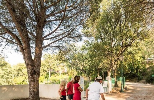 Les Restanques Apartment | Résidence Pierre & Vacances Les Restanques du Golfe de Saint Tropez - Apartment for 7 people - 1 bedroom + 1 sleeping area - Terrace or balcony