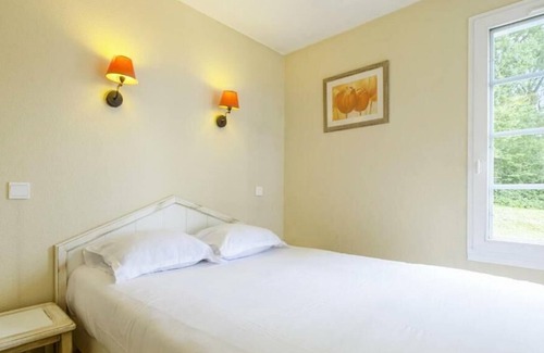 Behobie Apartment | Résidence Pierre & Vacances Le Domaine de Bordaberry - Apartment for 8 people - 2 bedrooms + 1 sleeping area - Terrace or balcony