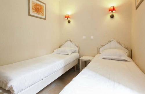 Behobie Apartment | Résidence Pierre & Vacances Le Domaine de Bordaberry - Apartment for 8 people - 2 bedrooms + 1 sleeping area - Terrace or balcony
