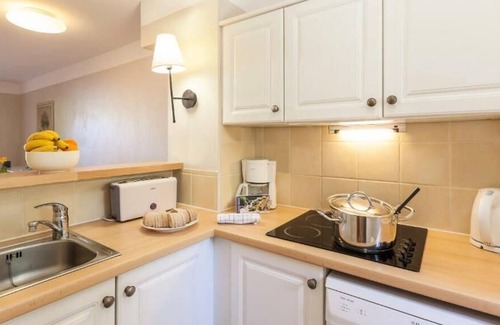 Giens House | Résidence Pierre & Vacances Le Hameau de la Pinède *** - House sleeps 8 - 2 bedrooms + 1 sleeping area - Triplex - Terrace - Air-conditioned