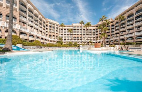 Cannes La Bocca Apartment | Résidence Pierre & Vacances Cannes Verrerie