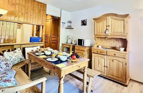 Val-d'Isere Apartment | Résidence Val D'illaz - Agréable appartement 2 pièces cabine pour 6 personnes situé à Val d'Isère, proche du centre de la station MAE-5101