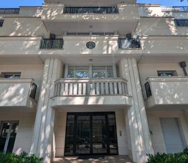 Neuilly-sur-Seine Apartment | Résidences Grande Jatte, Face Seine, Suites Luxe 52m2 à 97m2, Hôpital Américain à 600m