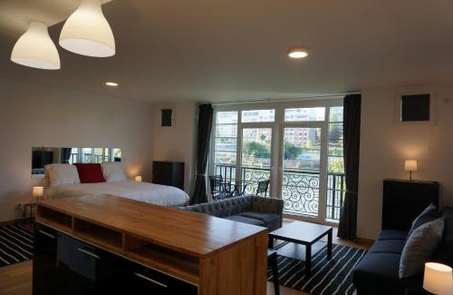 Neuilly-sur-Seine Apartment | Résidences Grande Jatte, Face Seine, Suites Luxe 52m2 à 97m2, Hôpital Américain à 600m