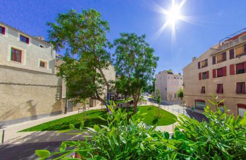 Centre Historique Apartment | RétroMirabeau "Le Raspaïl" - 65m2 avec VUE - 2 CHAMBRES - 4 pers - COURS MIRABEAU HALLES GARE - EMPLACEMENT TOP - Chèques Vacances CONNECT