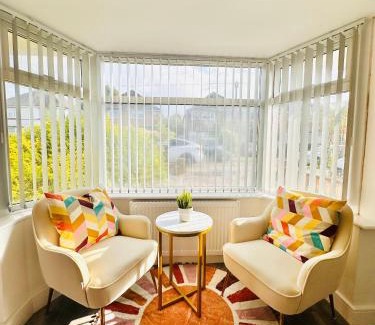 Birmingham House | R-1 Newly renovated En-Suite Self contained Private Room in Selly Oak Birmingham