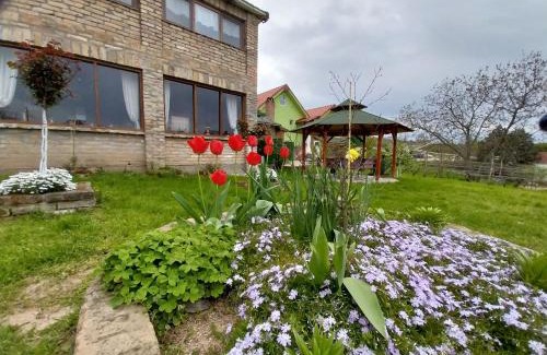 Inija House | R&H apartmani