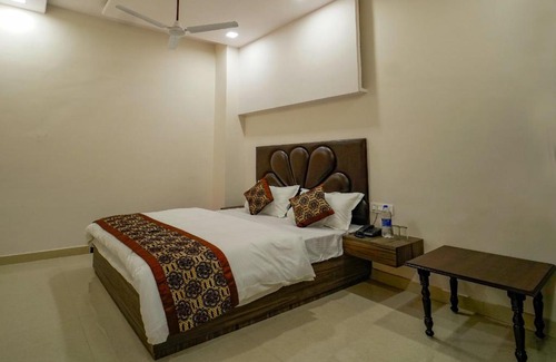 Amritsar Hotel | R.K. Residency
