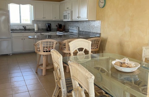 Topsail Beach House | R & R's EDEN - Cozy home by the Beach on Topsail for REST AND RELAXATION!n