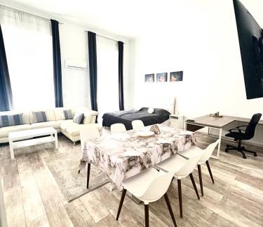 Jozsefvaros Apartment | R78 Apartment