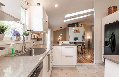 Weaverville House | Rabbit Ridge Retreat by Carolina Mornings | Gas Grill,Game Table🎲+Biltmore Pass