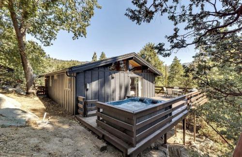 Pine Cove House | RACC00N Rock Charming Hot Tub Cabin