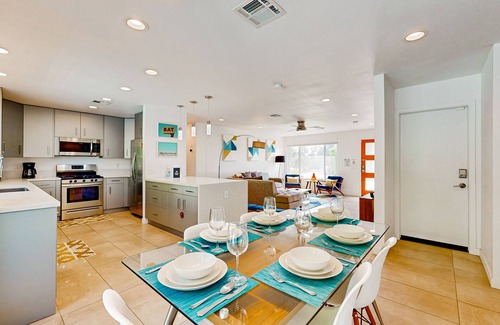 Racquet Club South House | Racquet Club East Gem with 2 primary suites, heated pool & spa