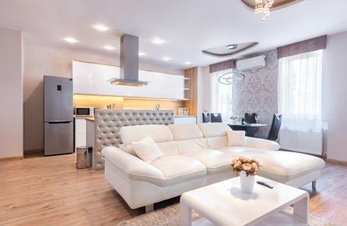 Belso-Ferencvaros Apartment | Raday Grand Deluxe Home