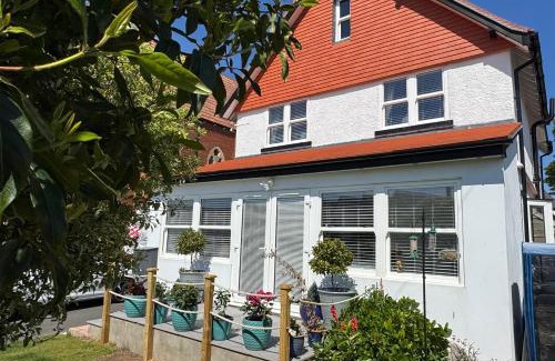 Exmouth Bed & Breakfast | Raddenstile, Exmouth