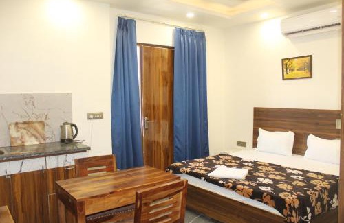 Vrindavan Hotel | Radha krishna spiritual stay
