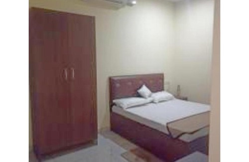 Vrindavan House | Radha Kunj, Vrindavan
