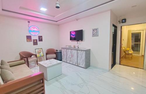 Vrindavan Apartment | Radha Madhavam Hotel Vrindavan near Iskcon temple & Prem mandir