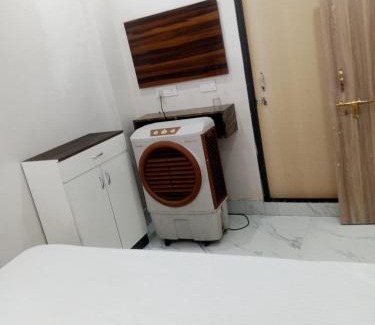 Vrindavan Hotel | Radhe krishna Radiant