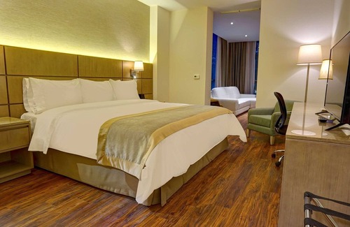 Guayaquil Hotel | Radisson Hotel Guayaquil
