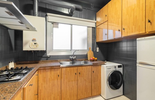 Collblanc y La Torrassa Apartment | Rafael Apartment by Olala Homes