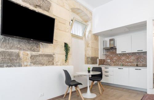 Ragusa Apartment | Ragusa Lovely Studio - Urban Charm & Culture
