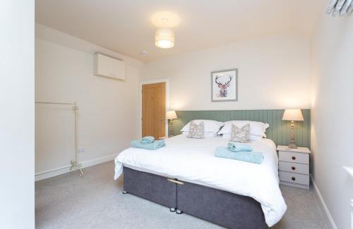 Newtyle House | Railway Cottage, Newtyle