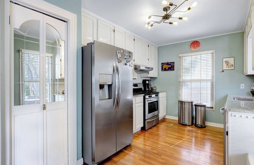 Terrell Heights House | Rainbow Casa