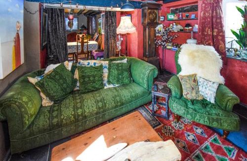 Barrow-in-Furness House | Rainbow Cottage