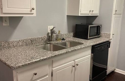 North Raleigh Condo | Raleigh North Hills: 1 King Bed & Pool